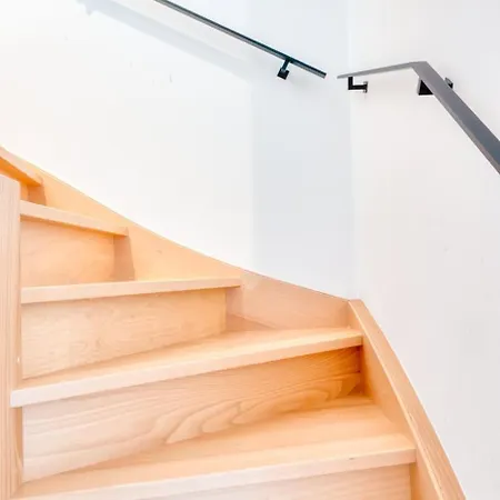 Appartement Beautiful For 10 With Garden *