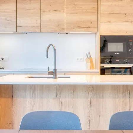 Apartamento Beautiful For 10 With Garden *