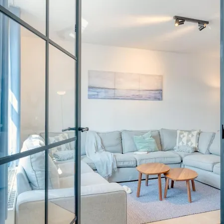 Beautiful For 10 With Garden Le Coq