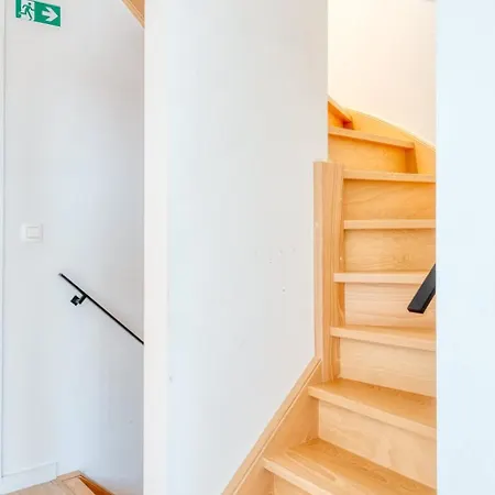 Apartamento Beautiful For 10 With Garden *
