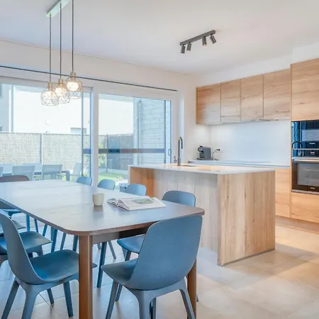Apartamento Beautiful For 10 With Garden